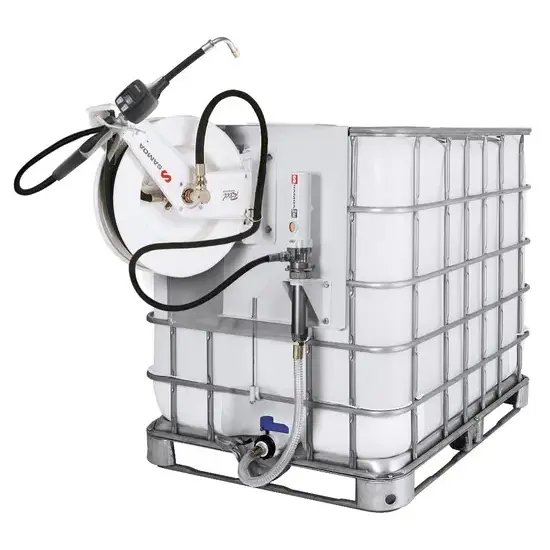 Samoa PumpMaster 2 - 3:1 pneumatische oliepompset voor 1.000 liter IBC tanks - zijkant gemonteerd stationair pakket met RM-12 haspel